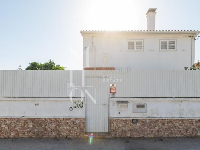 Casa venda em Caparica, Bairro do Primeiro Torrão