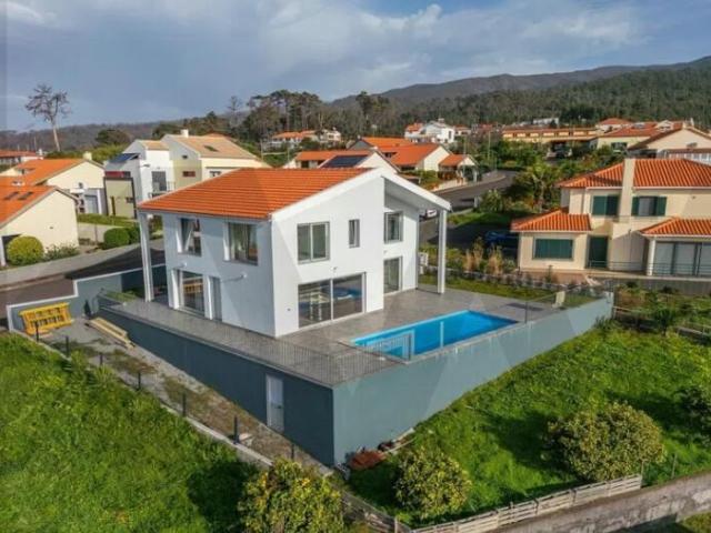 Casa venda em Prazeres, Prazeres