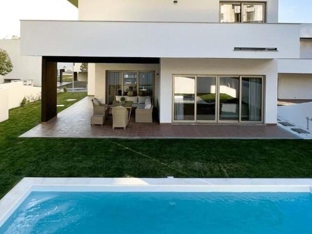 Casa venda em Santiago Dos Velhos, Lisboa