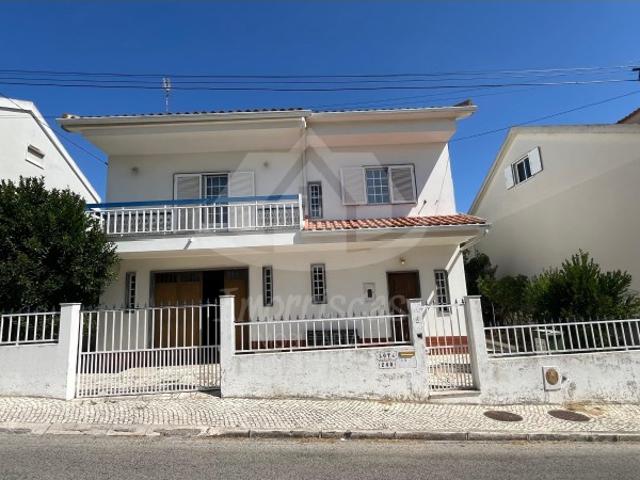 Casa venda em Portela da Azóia, Santiago Dos Velhos