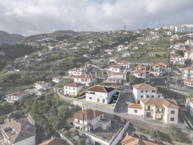Vivenda venda em Santa Cruz