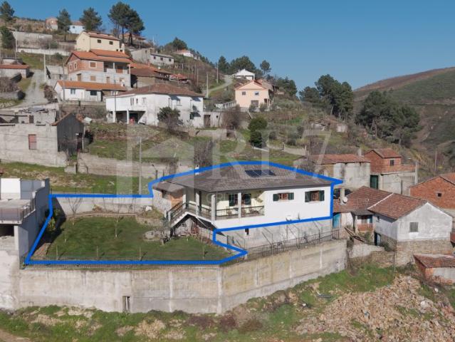 Casa venda em Argeriz, Vila Real