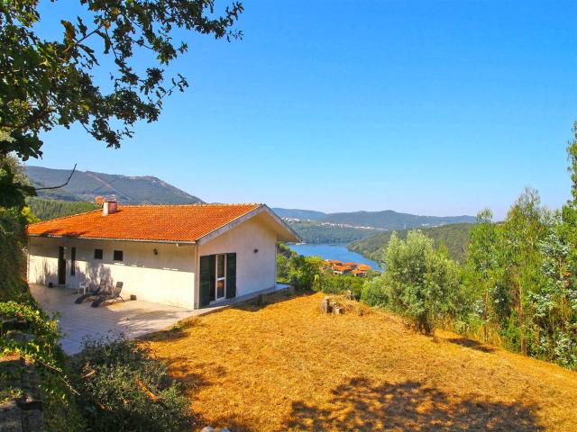 Vivenda venda em Castelo De Paiva, Aveiro