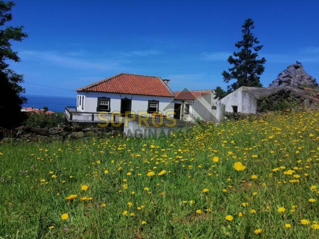 Casa venda em Açores, Doze Ribeiras