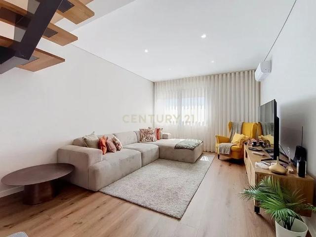 Casa venda em Açores, São Vicente Ferreira
