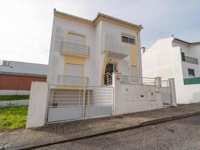 Vivenda venda em Pederneira, Leiria