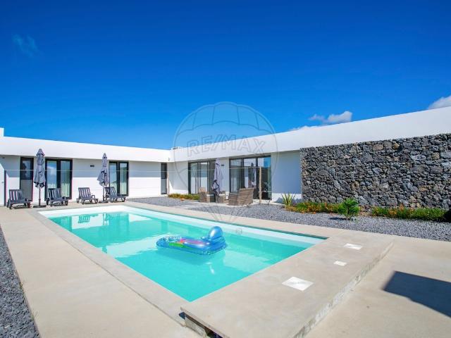 Casa venda em Açores, Ribeira Grande
