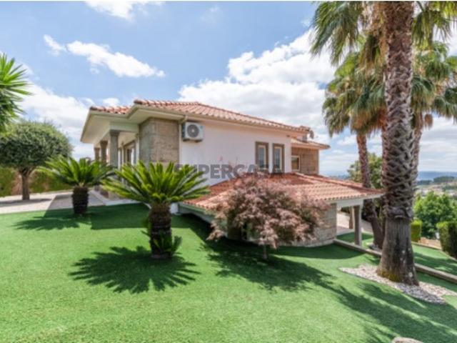 Casa venda em Felgueiras, Idães