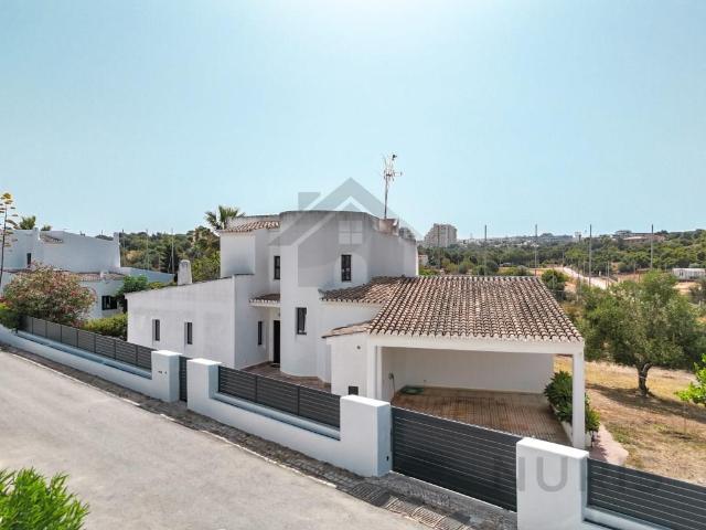 Vivenda venda em Praia de Alvor, Portimão