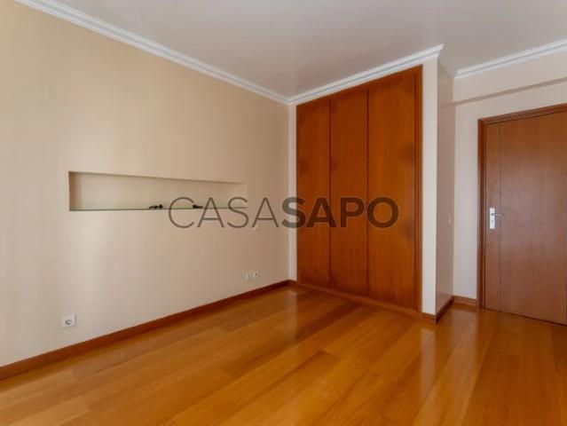 Casa alugar em Nazaré, Urbisol