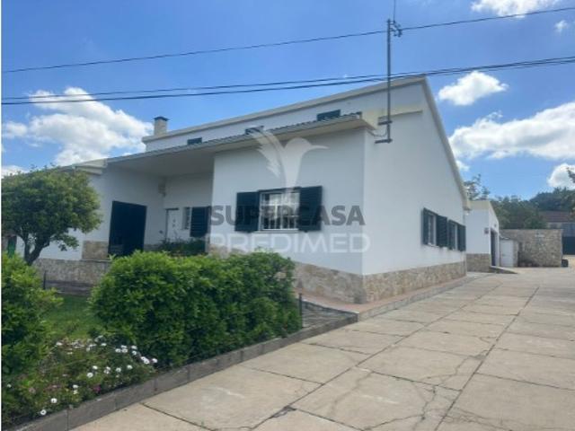 Casa venda em Asseiceira, Rio Maior