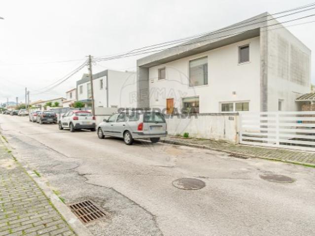 Casa venda em Azeitão (São Lourenço e São Simão), Setúbal