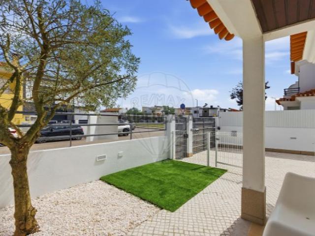 Casa venda em Azeitão (São Lourenço e São Simão), Setúbal