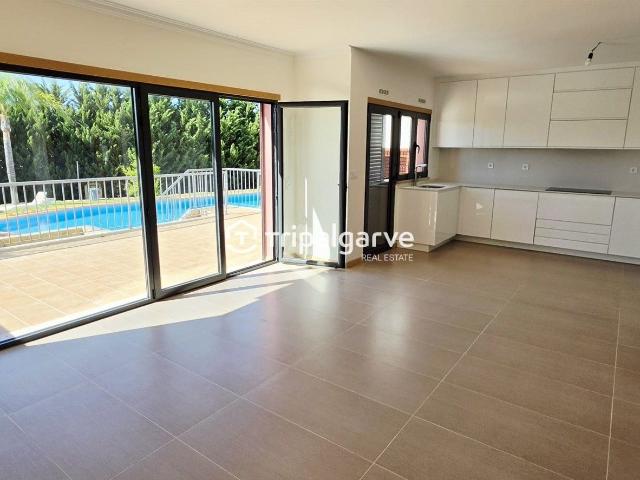 Vivenda venda em Cortelhas, Albufeira