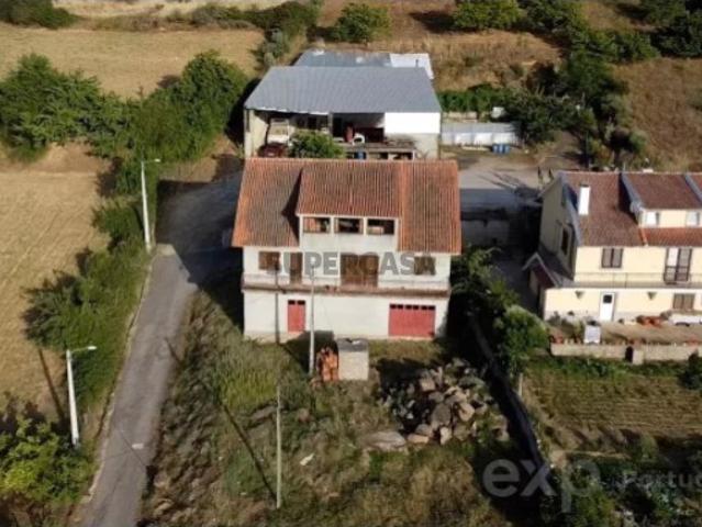Casa venda em Lamas, Bragança