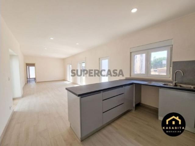 Casa venda em Porto De Mós, Leiria