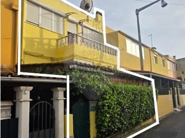 Casa venda em Bairro das Loureiras, Santiago Dos Velhos