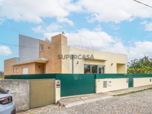 Casa venda em Maia, Folgosa