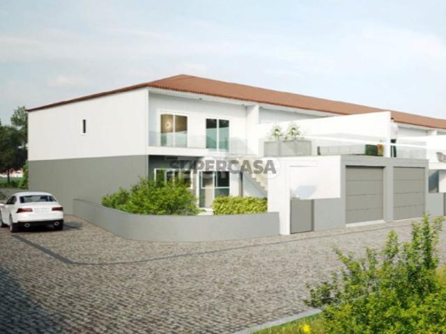 Casa venda em Marinha Grande, Leiria
