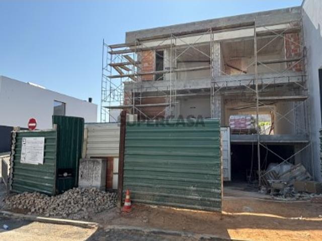 Casa venda em Estômbar, Faro