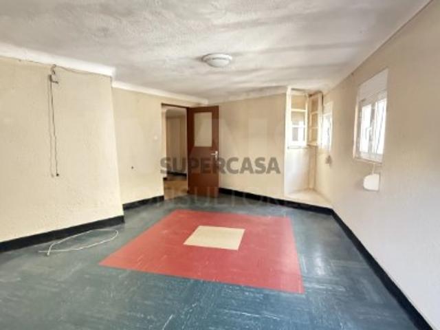 Casa venda em Covilhã, Cortes do Meio