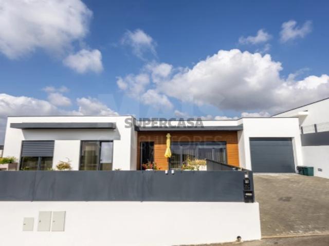 Casa venda em Cruz das Mós, Alcobaça