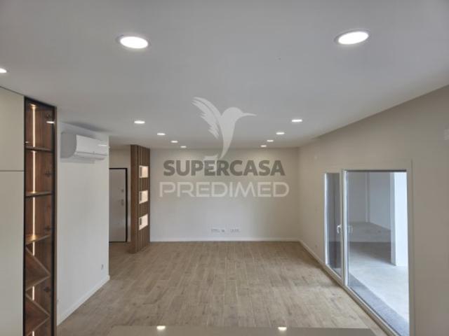 Casa venda em Fernão Ferro, Seixal