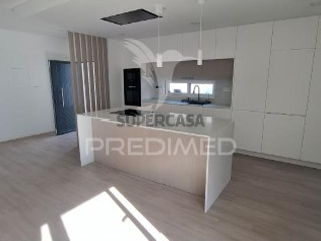 Casa venda em Fernão Ferro, Seixal