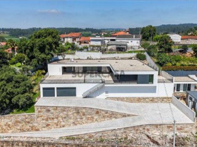 Casa venda em Vila Nova De Famalicão, Igreja