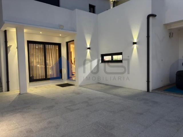 Casa venda em Regedoura, Guifões