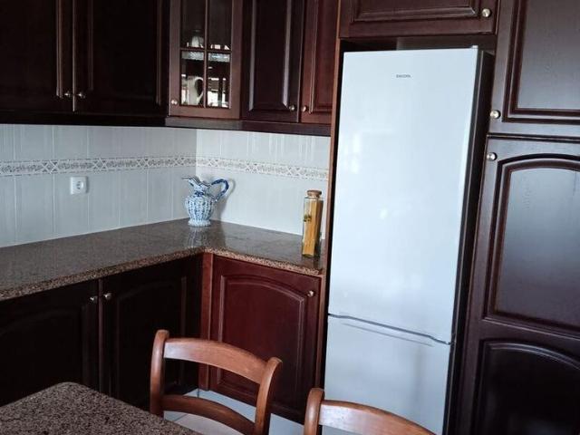 Casa alugar em Pederneira, Leiria