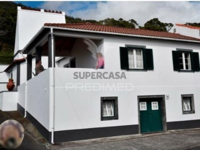 Casa venda em Açores, Velas
