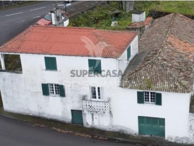 Casa venda em Açores, Velas