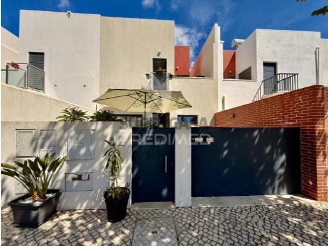 Casa venda em Alfandanga, Olhão