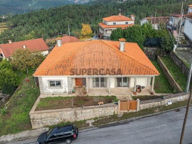 Casa venda em Mondim De Basto, Vila Real