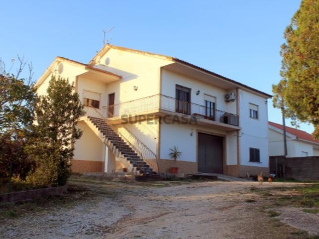 Casa venda em Alcanena, Santarém