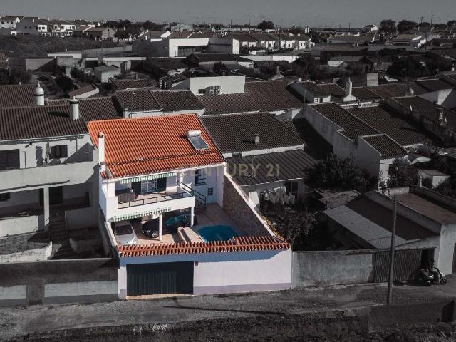 Casa venda em Bairro Doutor Baltazar Rebelo de Sousa, Mourão