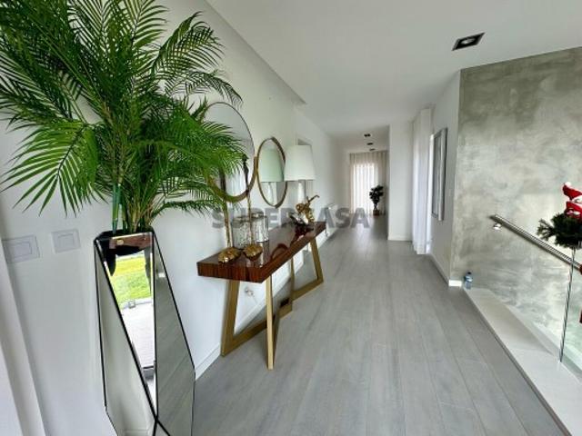 Casa venda em Pederneira, Leiria