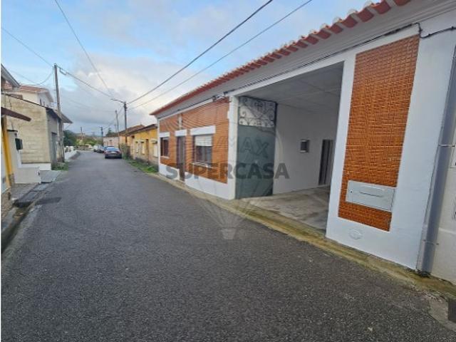 Casa venda em Oliveira Do Bairro, Aveiro