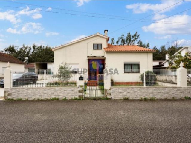 Casa venda em Olho Marinho, Óbidos