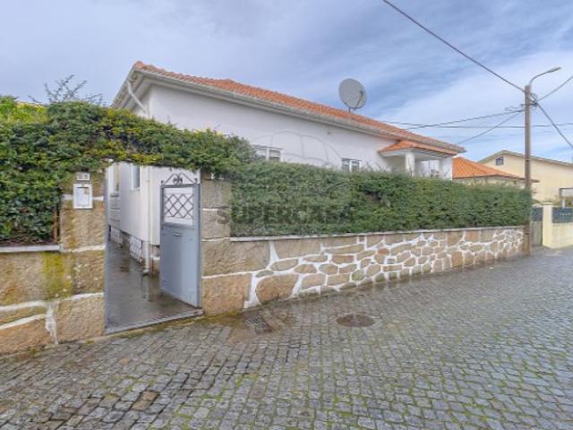Casa venda em Oliveira do Douro, Vila Nova De Gaia
