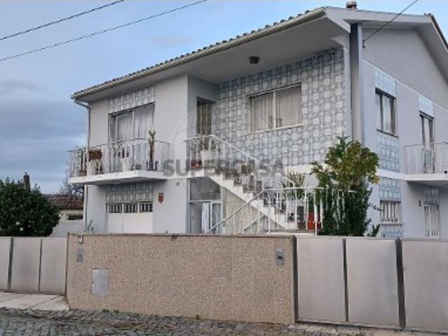 Casa venda em Palmeira, Braga