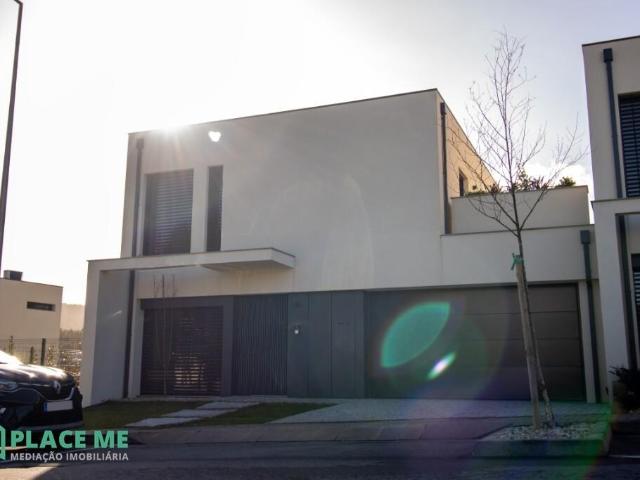 Casa venda em Palmeira, Braga