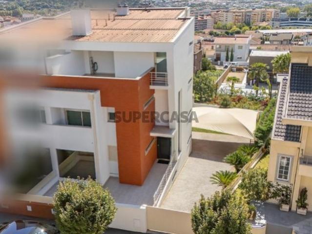 Casa venda em Póvoa De Lanhoso, Braga