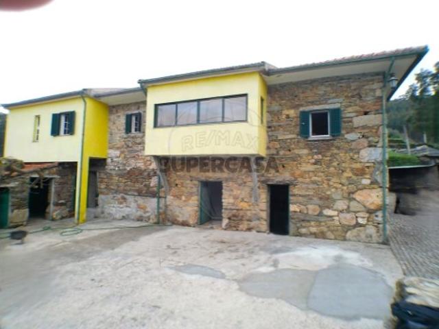 Casa venda em Castelo De Paiva
