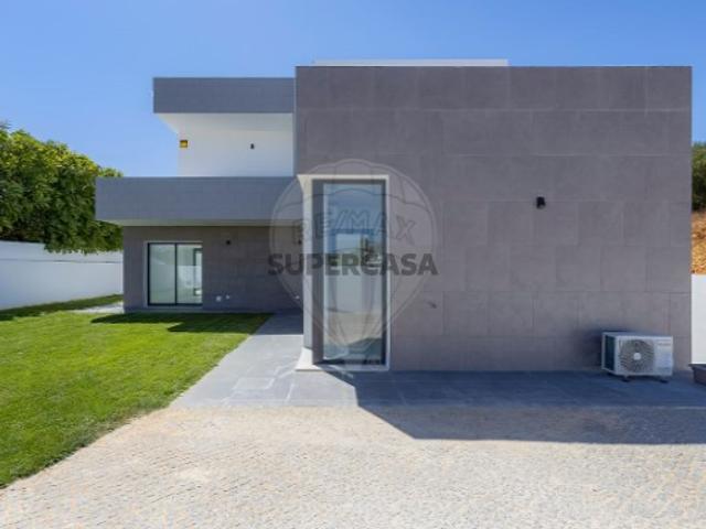 Casa venda em Chinicato, Lagos