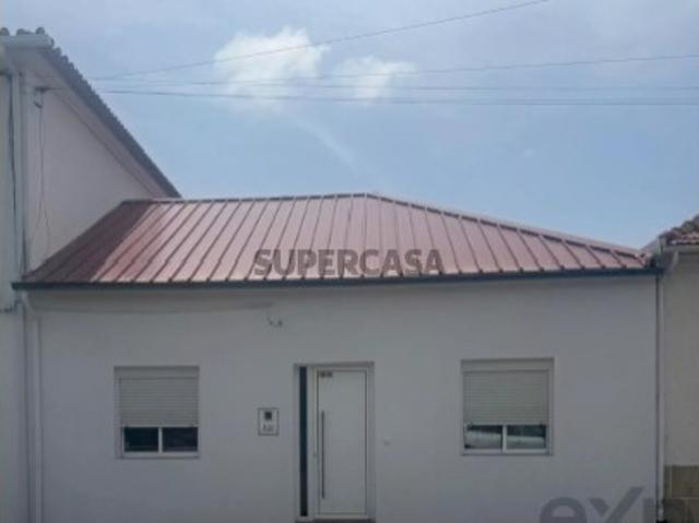 Casa venda em São João da Azenha, Anadia
