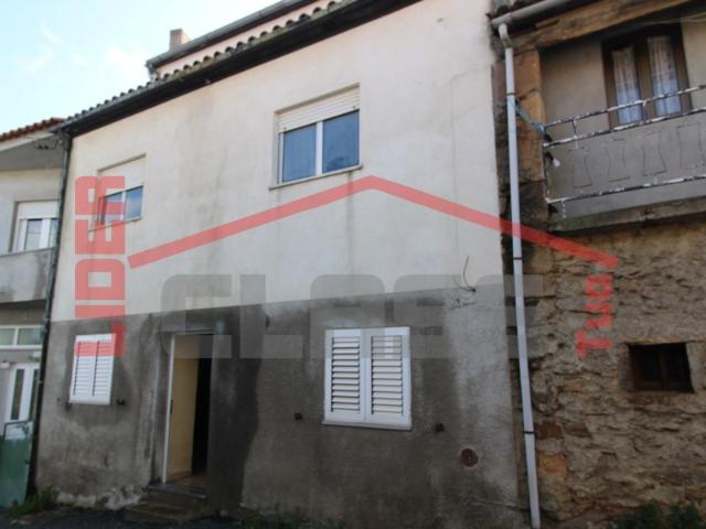 Casa venda em Mogadouro, Bragança