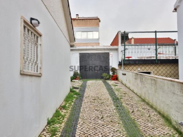 Casa venda em Santiago Dos Velhos, Lisboa