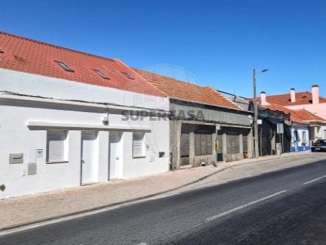 Casa venda em Santo António da Charneca, Setúbal